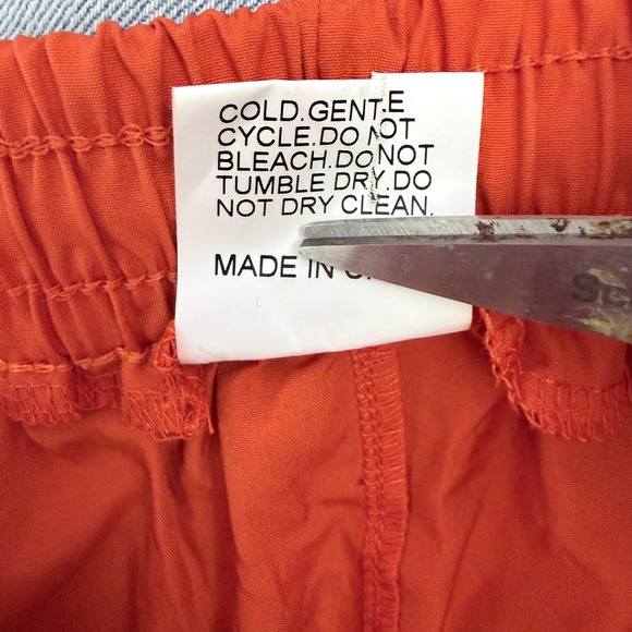 TECHTRAINING Men's Athletic Shorts Orange Zip Pockets Drawstring Waist Size S - Picture 4 of 9